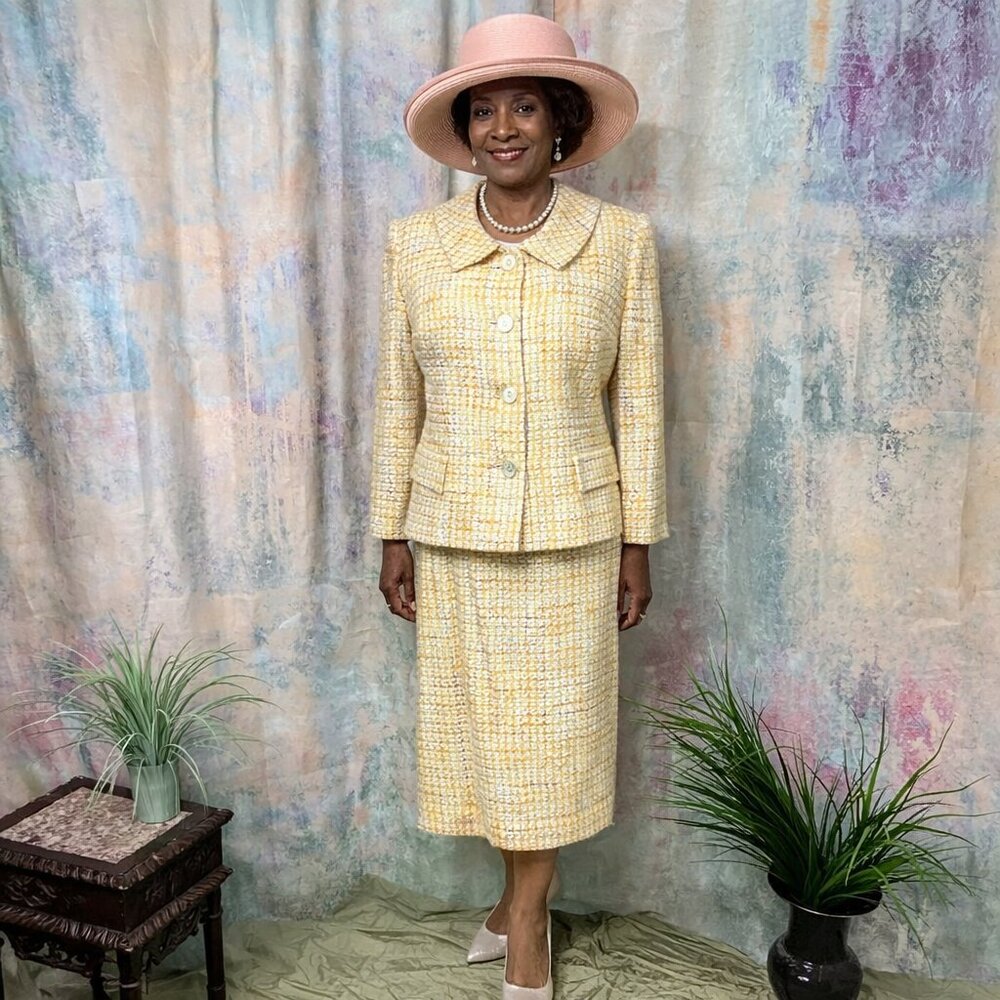 NEW 📌Talbots  Great looking Elegant Skirt Suit for the Church, Wedding Party ..
